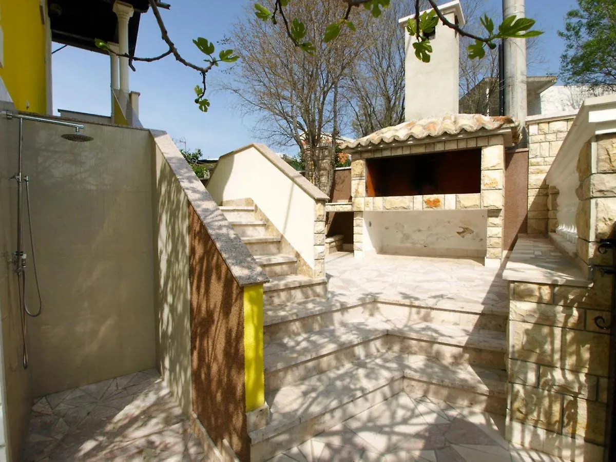 Apartment Anic-3 By Interhome